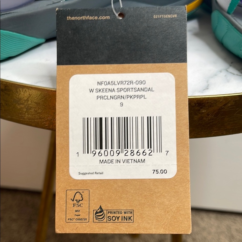 The North Face NWT Teal and Purple Sandals - Picture 7 of 7